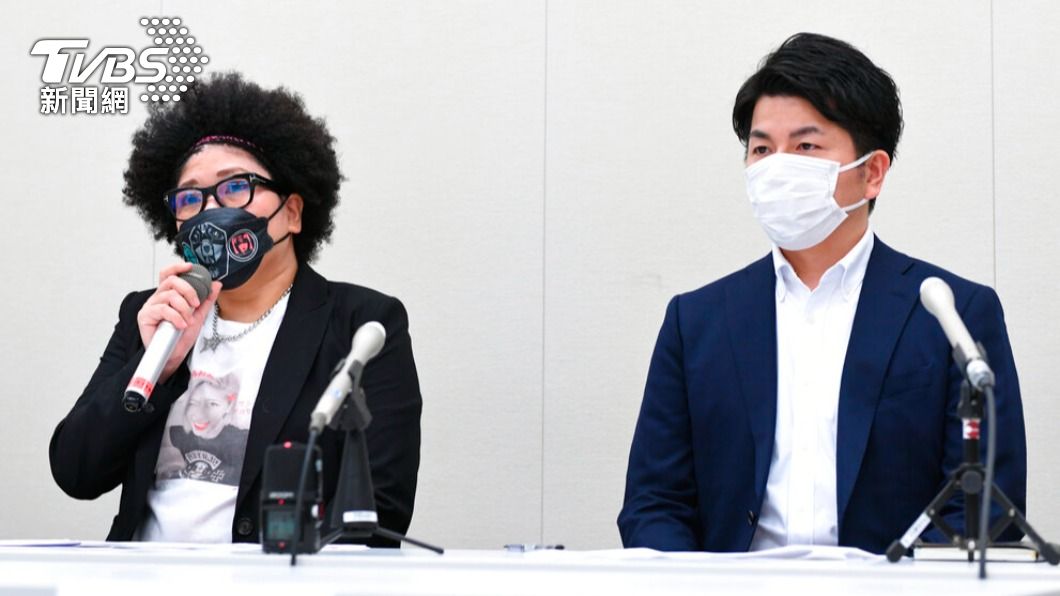木村花的母親木村響子13日舉辦記者會,對國會通過的修正案表達正面看法。(圖/達志影像美聯社)