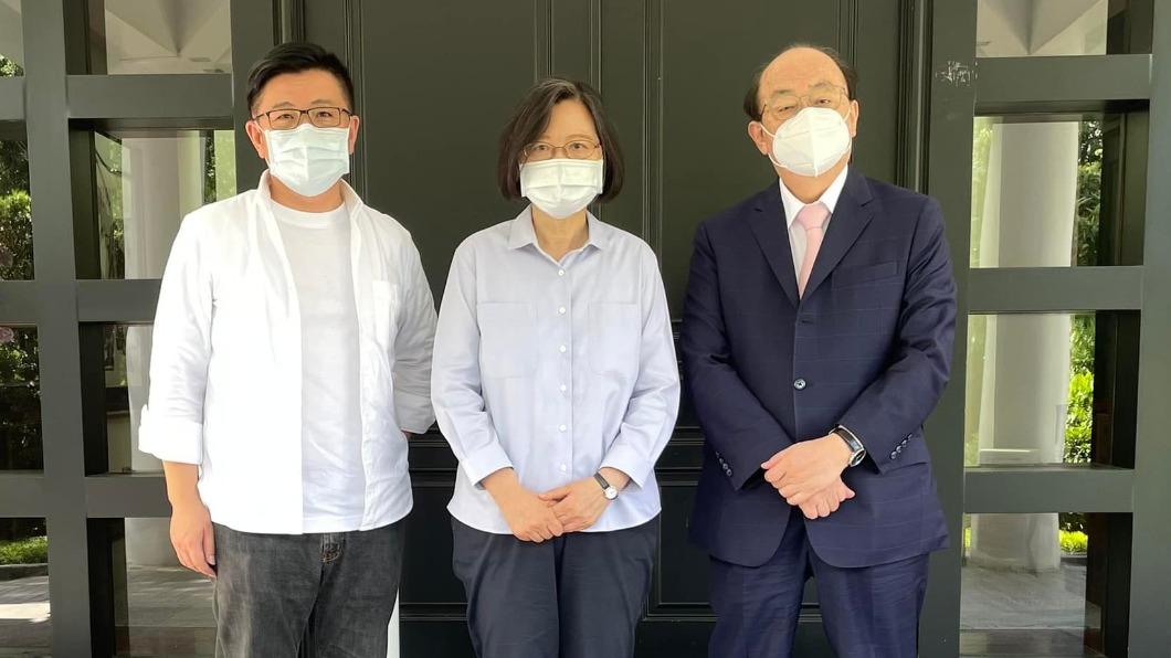 鄭宏輝喊以黨的團結與勝選為考量。(圖/翻攝鄭宏輝臉書)