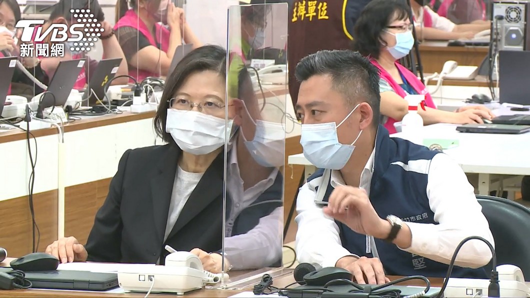 林智堅陷論文門爭議 過來人蔡英文發聲「智堅辛苦了」