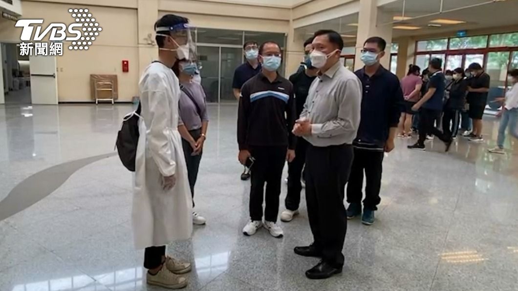 軍方到場慰問。(圖/TVBS)