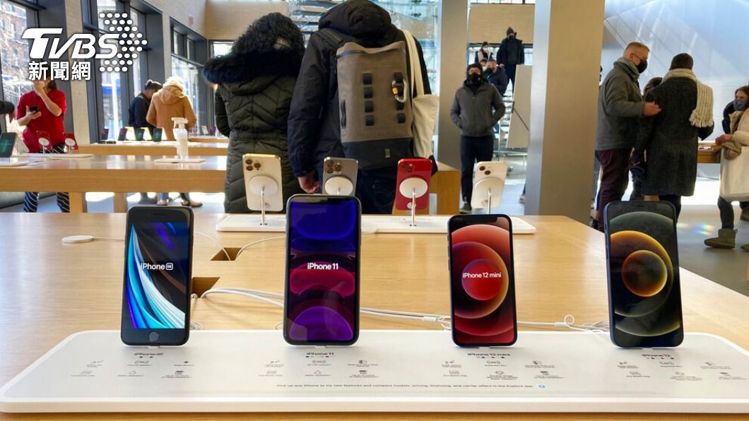 蘋果當時答應降價為保修期外的iPhone 6以上機型更換電池。(圖/達志影像美聯社)