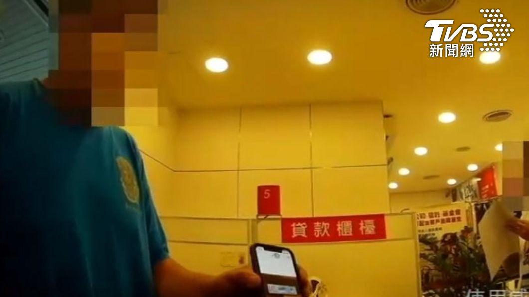 不顧居隔規定衝去銀行匯款! 警先阻詐但沒忘要開罰男子