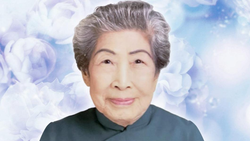 劉尚謙高齡103歲的母親過世。(圖/翻攝自劉尚謙臉書)