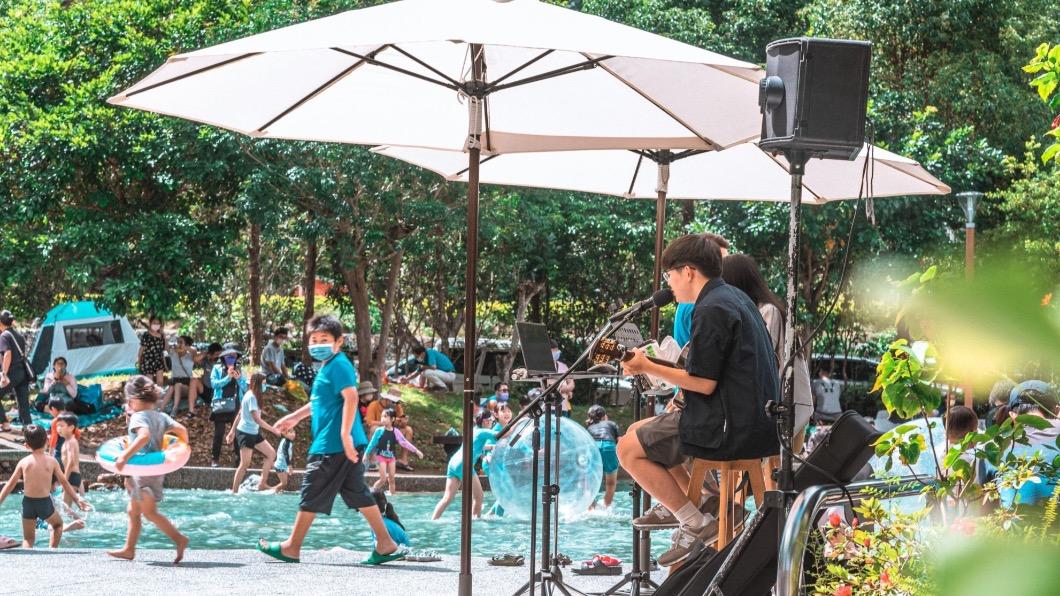 假日還有藝文表演可以欣賞。（圖／翻攝自「山系．桃米親水公園」臉書）