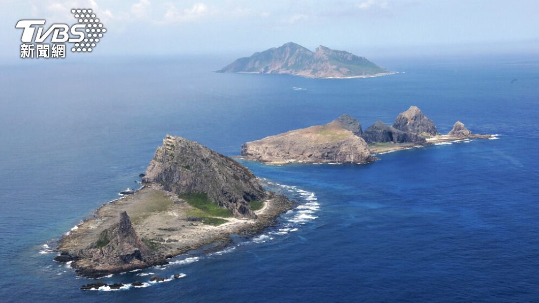中國海警船連兩日現蹤釣魚台海域 日方派船警告