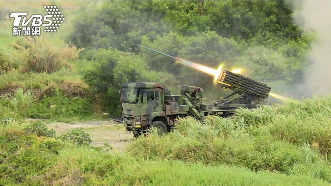 雷霆2000火箭發射車。（圖／TVBS資料畫面）