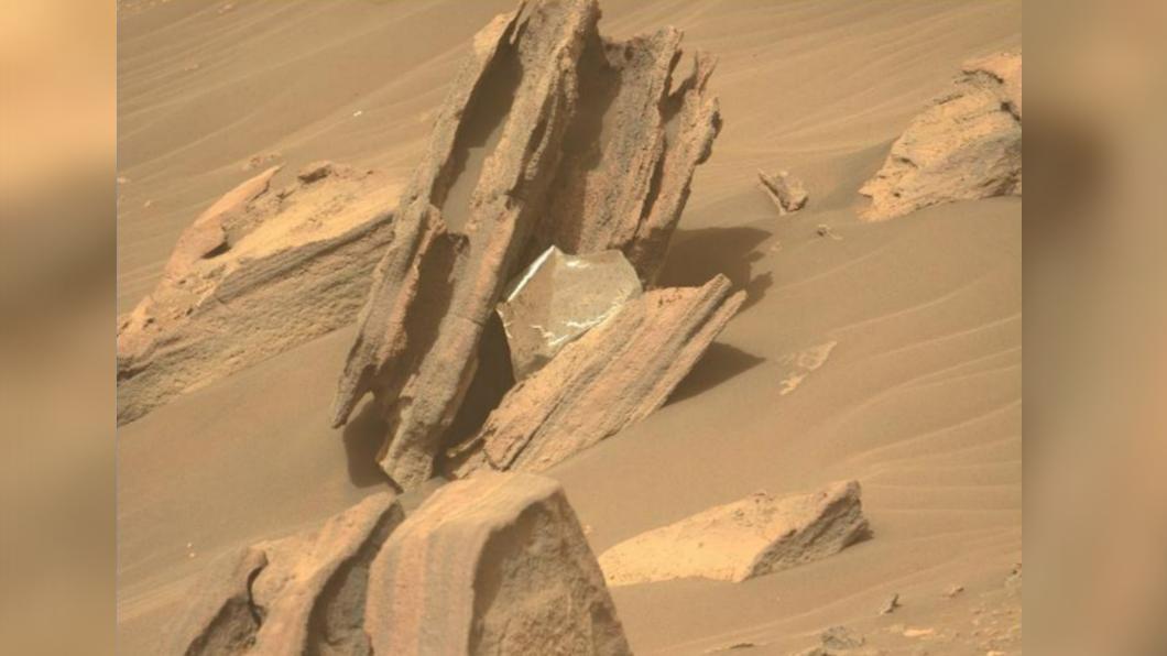 NASA探測車毅力號在火星發現「垃圾」?背後真相曝光