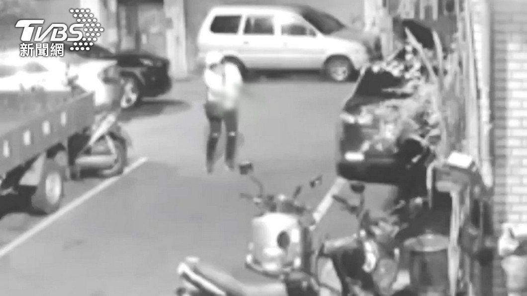 疑惡作劇!趁凌晨沒人 男騎士開槍射貓