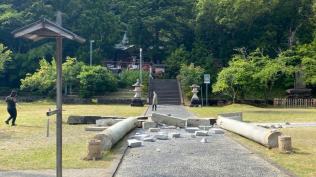 日本能登半島5.2強震 震度6弱摧毀石造鳥居