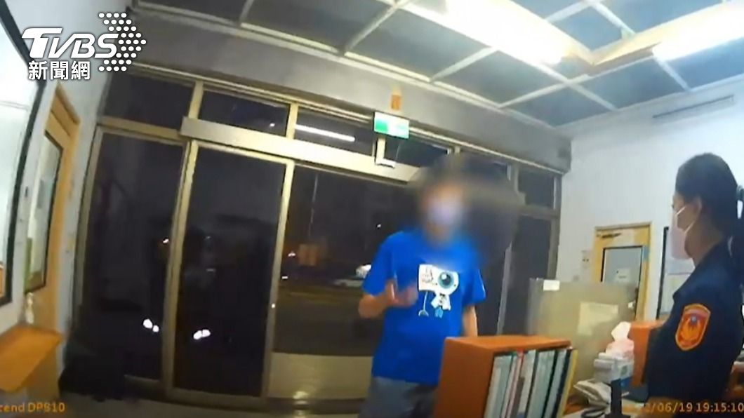 急壞了！寶貝女兒確診高燒40度　暖警鳴笛助送醫