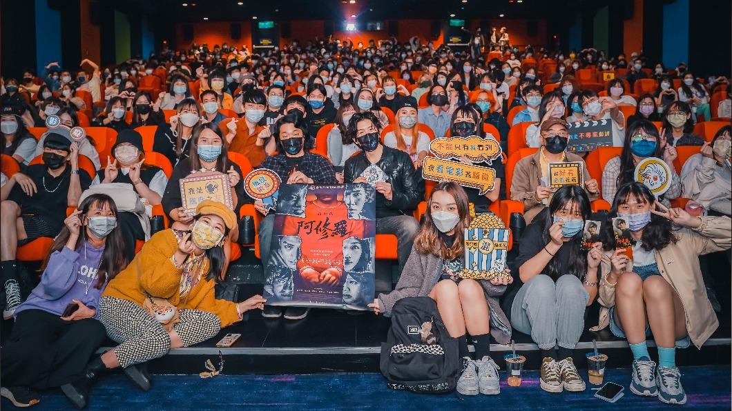 《頭七》主演吳以涵出席風度之夜專場映後活動。(圖/風度影業提供)