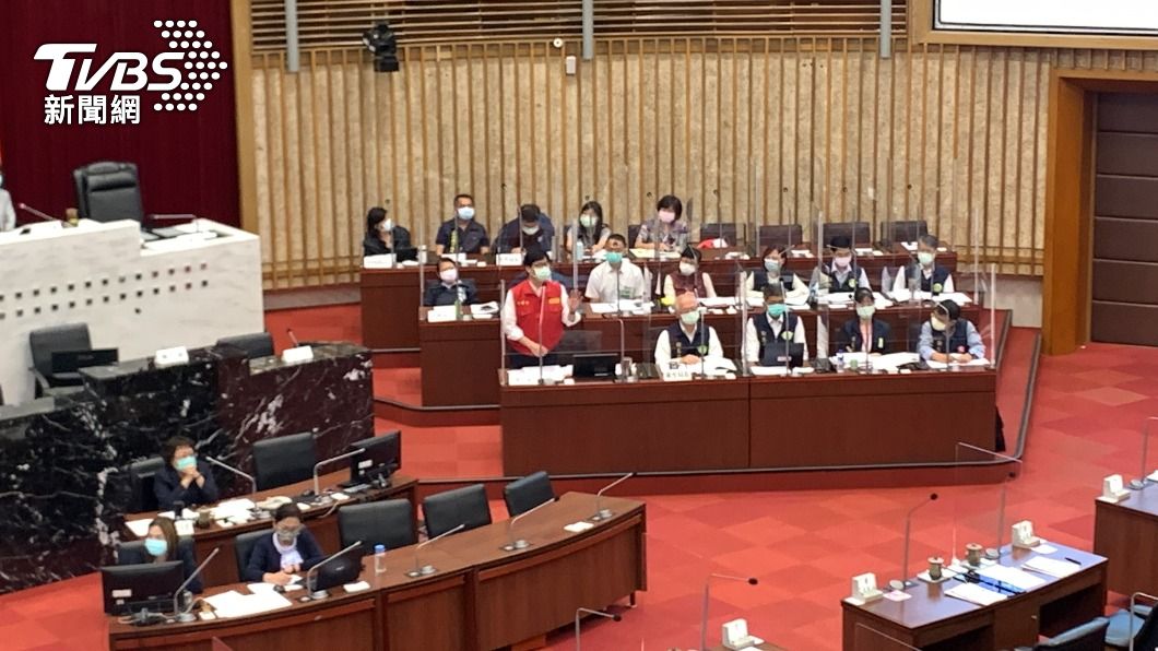 高雄市議會今日召開臨時會。（圖／TVBS）