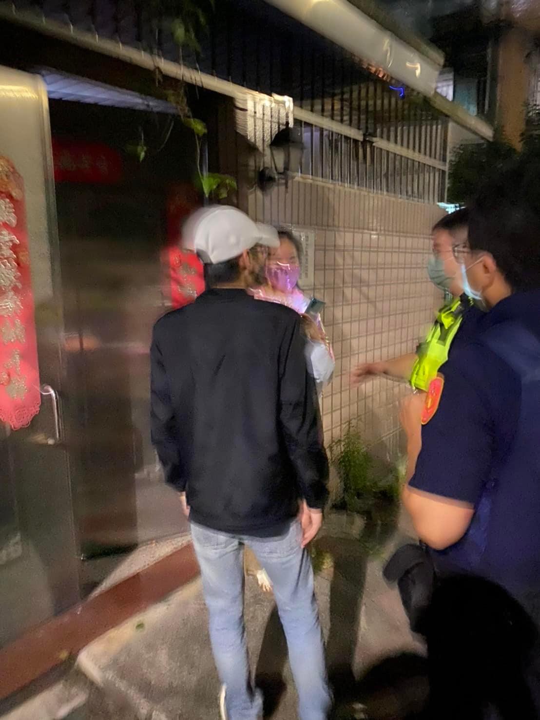李妍瑾被網友鬧場,警方也找上門。(圖/翻攝自李妍憬臉書)