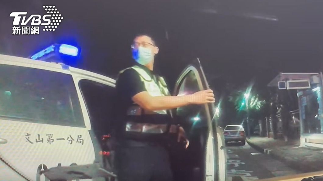 醉男搭車質疑運將繞遠路　2人車上爆扭打互告傷害