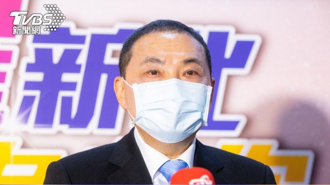 侯友宜「責任全部我來扛」 周玉蔻怒轟:又開始表演?