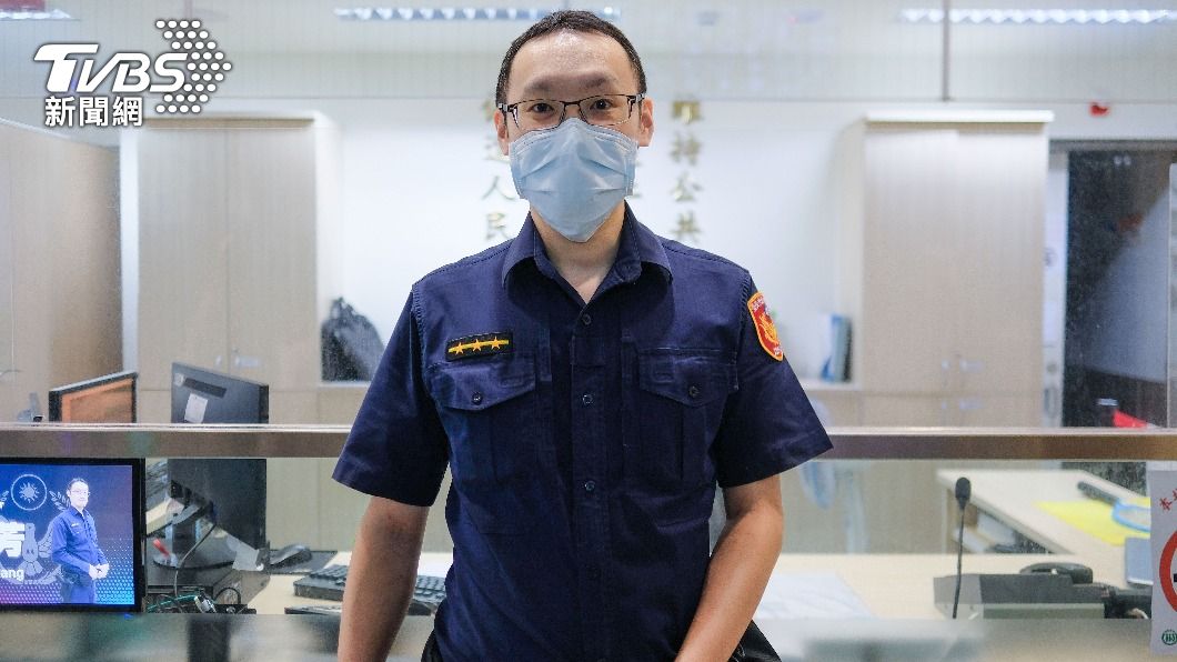 南港分局南港派出所警員李讚芳。(圖/TVBS)