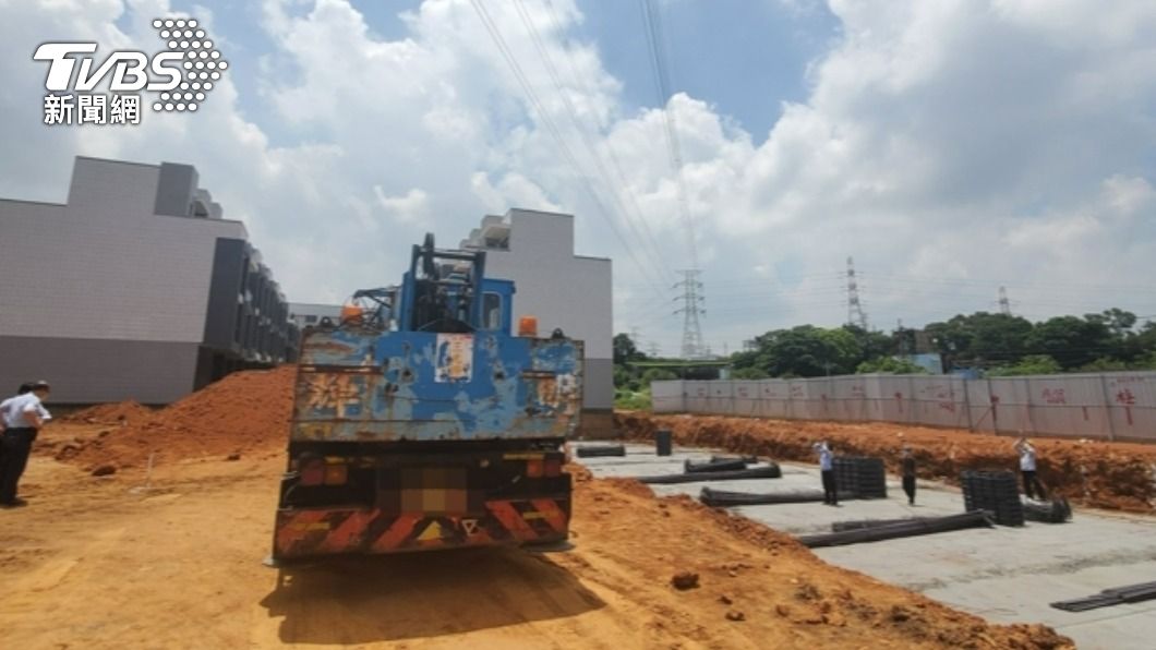 熱死!建案吊鋼筋誤觸電纜 台中海線4萬多戶一度停電