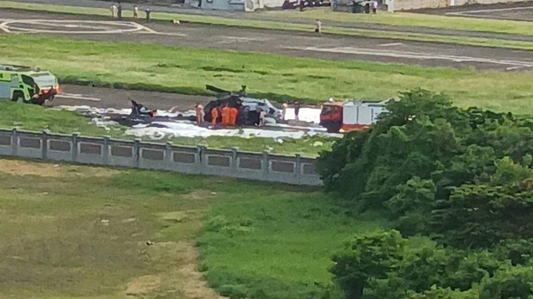 海軍S-70C反潛直升機重摔 蔡英文下令全力救治並徹查