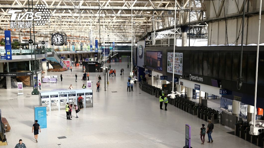爭加薪爭工作保障 英國鐵路癱瘓歐洲航空大亂