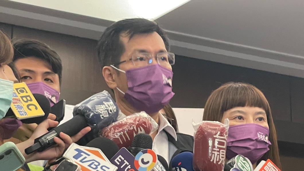 被視為有機會代表民進黨挑戰侯友宜的立委羅致政。（圖／TVBS）