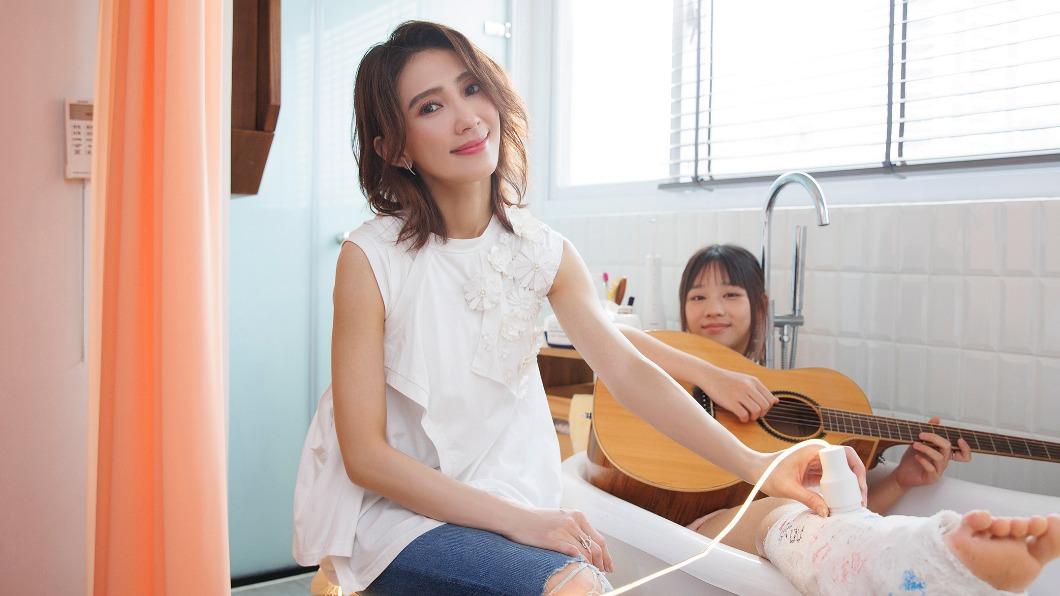 戴佩妮太怕「這食物」!慘被好友整 午餐險吐出來