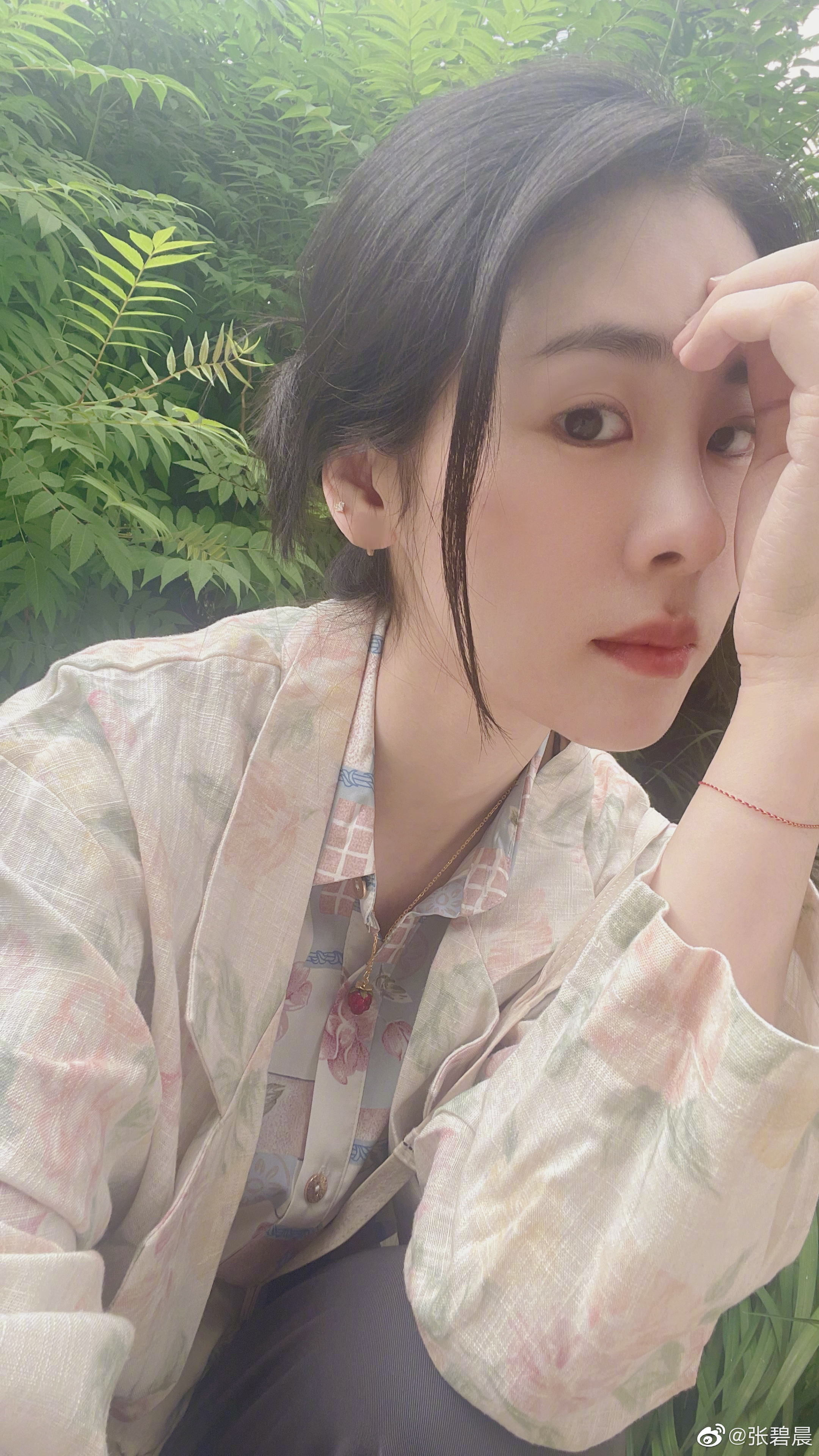 張碧晨未婚產下一女。(圖/翻攝自微博)