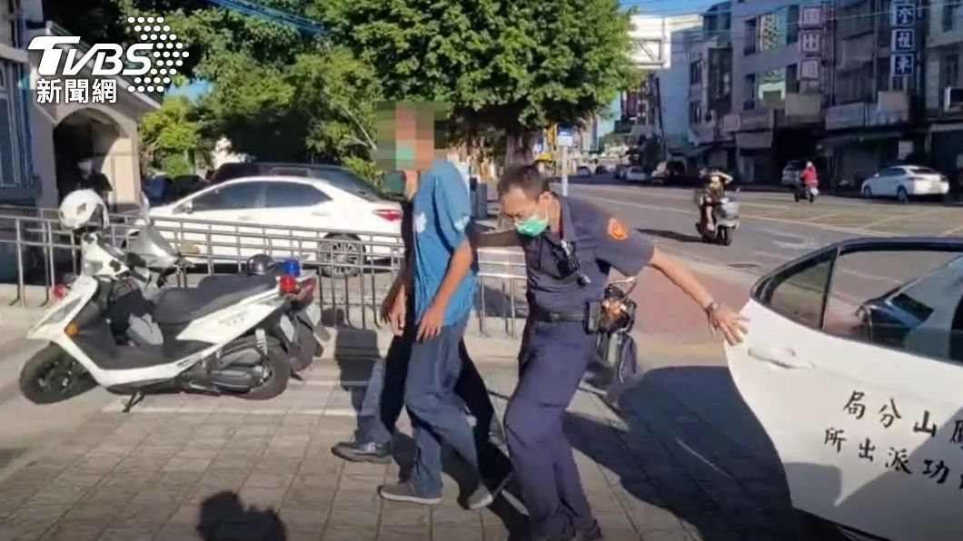 不爽被按喇叭!路怒症阿伯一路狂追 拿刀捅傷後座男