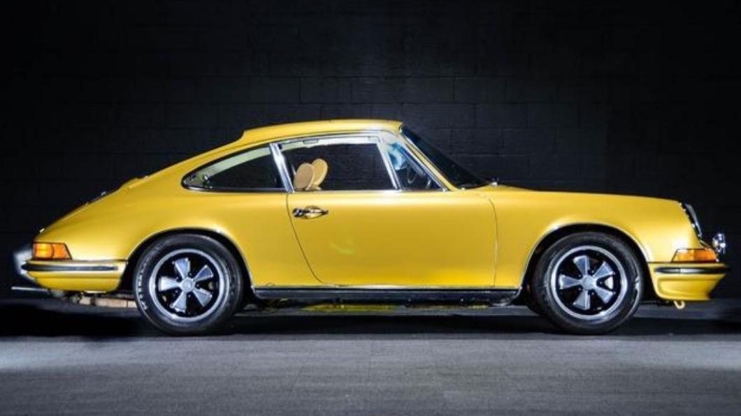1963年的911 S擁有絕美的身形,導演認為這輛車是永恆的設計之一。(圖/翻攝自Porsche)