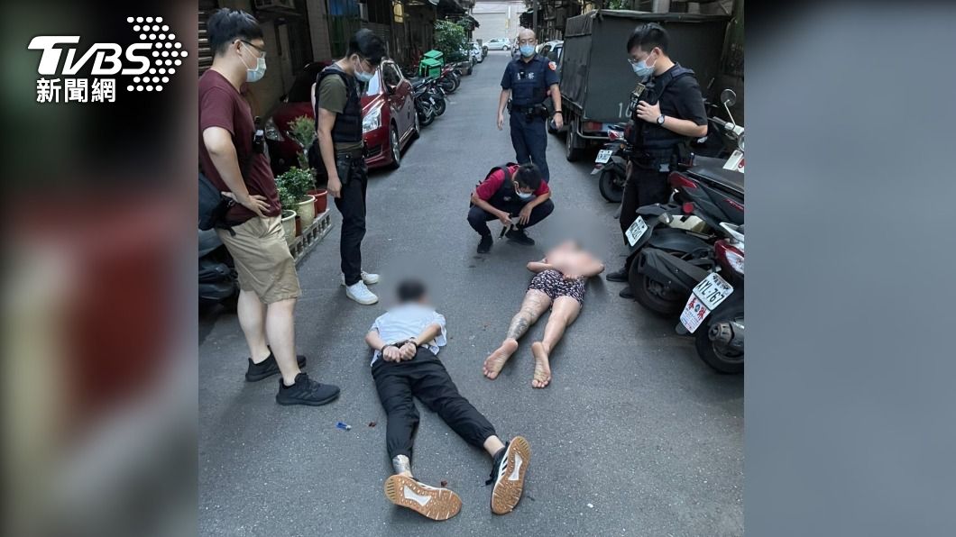 火鍋店濺血!不滿「被喬債」刀棍暴砍2人 8嫌犯全落網