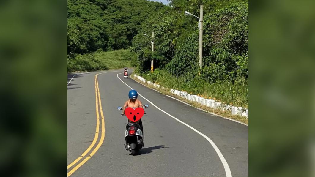 太陽曬屁股?椅墊太燙?墾丁比基尼辣妹翹臀騎車 網笑:後面會塞車