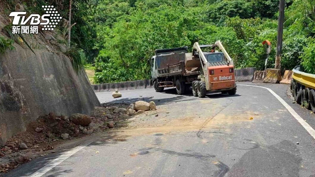 花蓮光復震不停!公路總局示警「小心山區道路易落石」