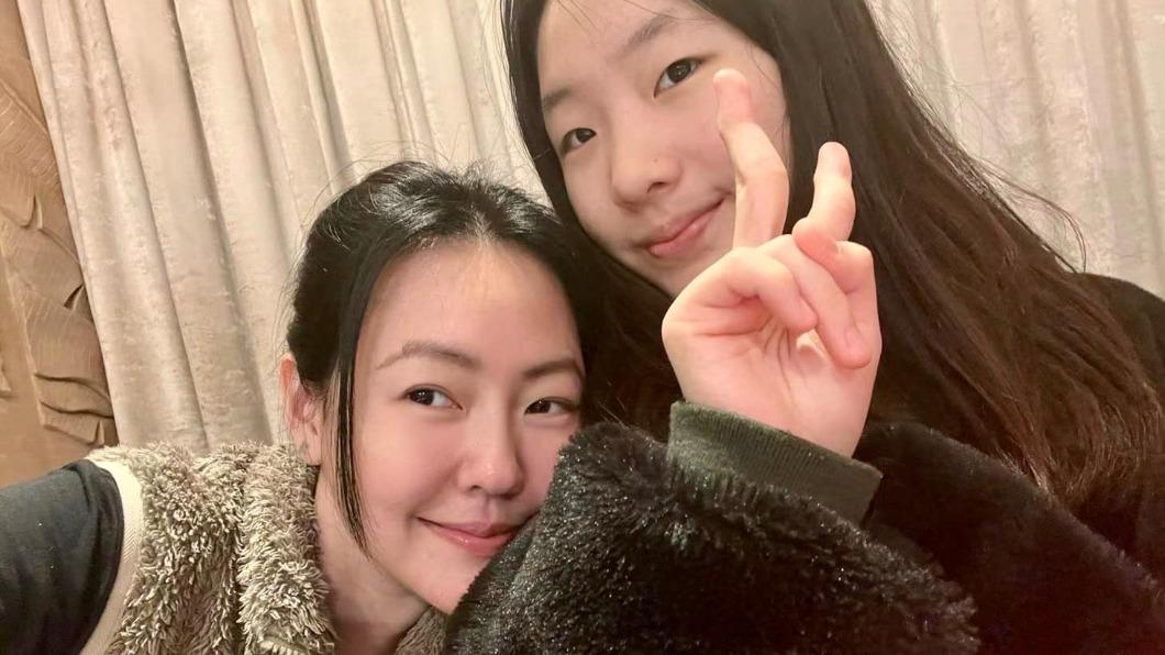 神複製!小S大女兒剪「超短髮」 網見照驚呆:徐熙娣好