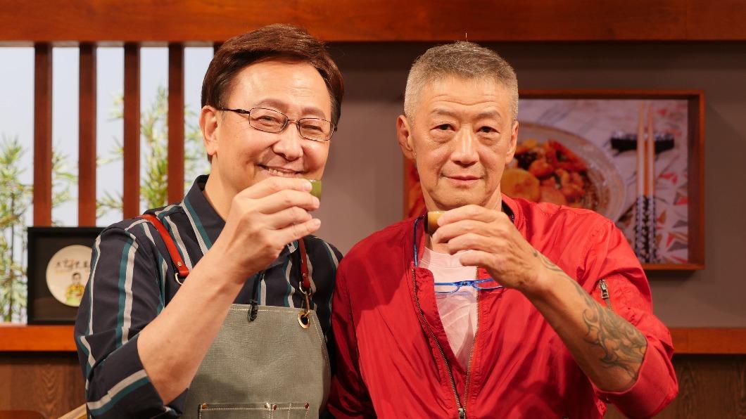 李四端和李亞明日前錄影。(圖/MOMOTV提供)