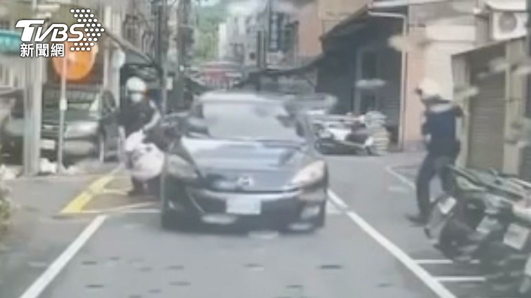 前科上百筆!竊盜通緝犯拒捕遭警開2槍 丟下女友人逃逸
