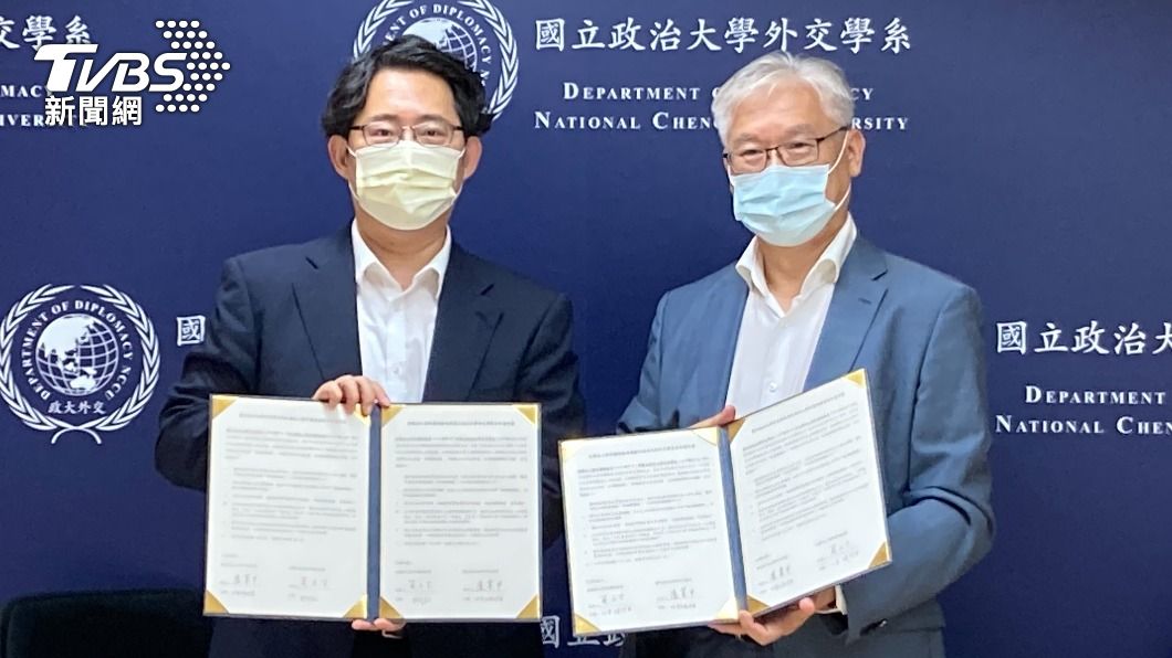 傳承外交精神 對外關係協會與政大攜手設「歐鴻鍊講座」