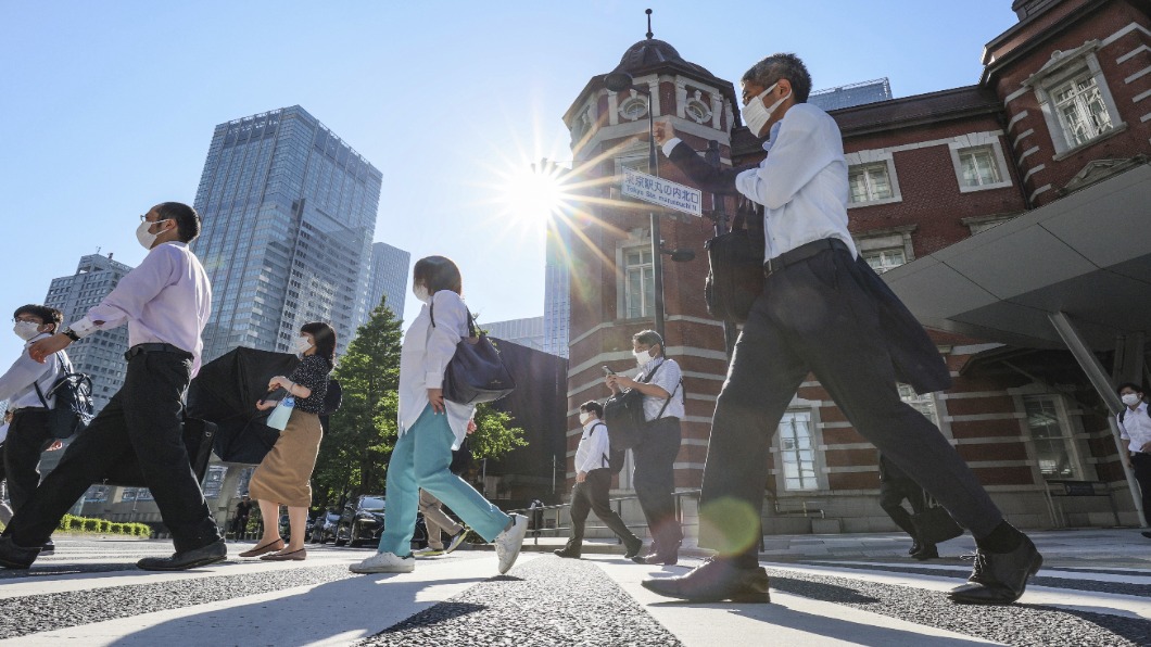 日傘男子正流行! 百貨公司夏季激推男用多功能好看陽傘