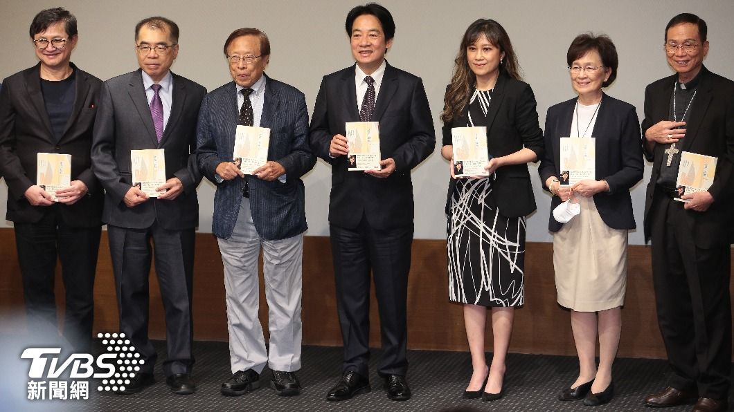 Kolas Yotaka今天舉行新書發表會,副總統賴清德也親自到場。(圖/TVBS)