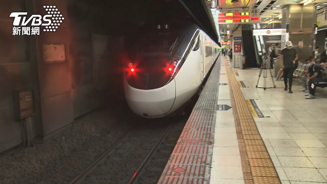 新自強號「鬆軔不良」延誤半小時 台鐵道歉:會查明故障原因
