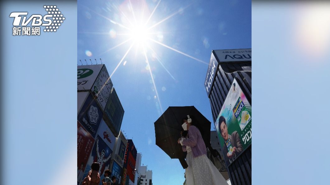 遭遇連日熱浪襲擊的大阪市區。(圖/達志影像美聯社)