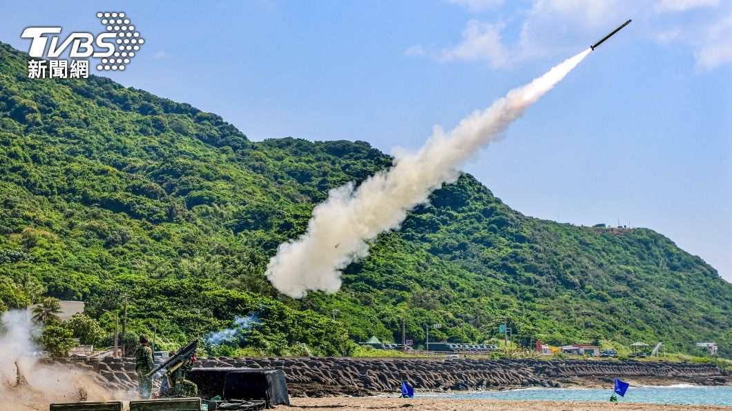 國軍直升機殺手!外島刺針飛彈射手出馬 打爆靶機畫面曝