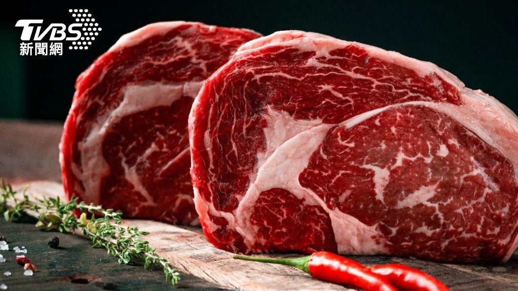 低醣飲食勿過度吃紅肉。（示意圖／shutterstock達志影像）