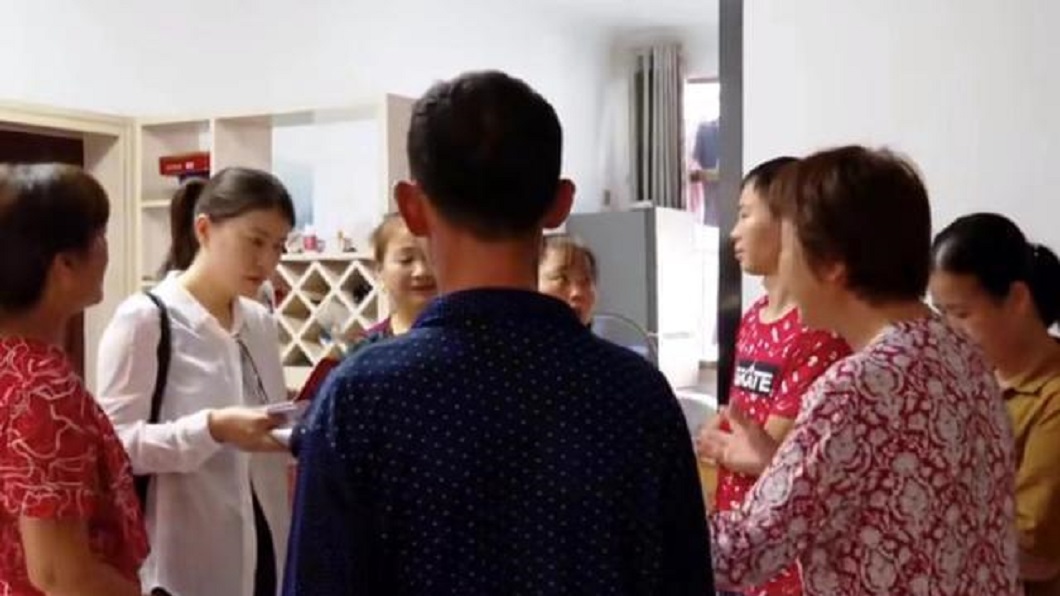 男方得知情況後怒提離婚。(圖/翻攝自網易新聞)
