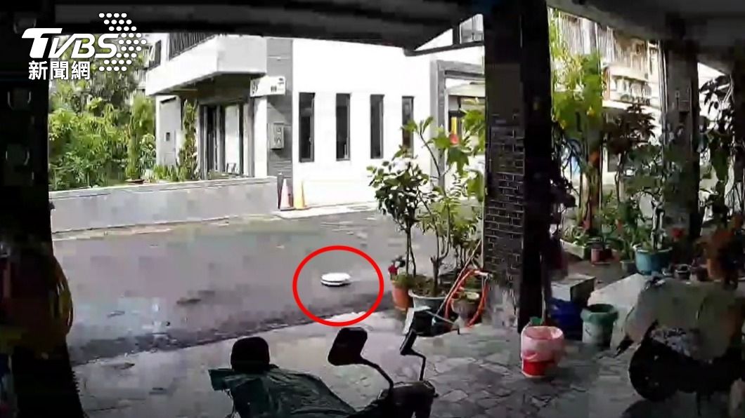 掃地機器人離家日!大街做義工 鄰居笑:主人要選鎮長?