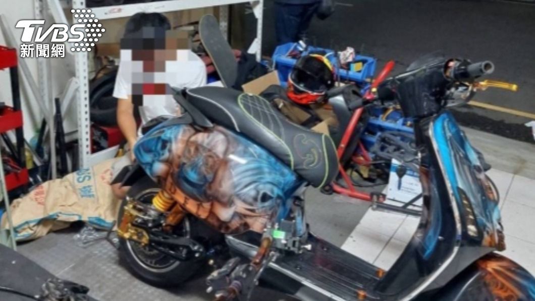 移工組車隊秀炫車 移民署破非法改裝集團