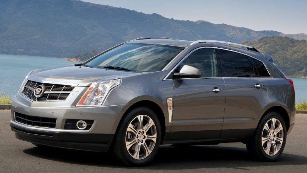 Cadillac SRX是克里斯漢斯沃所擁有的車款中,少見的非七人座車型。(圖/Cadillac提供)