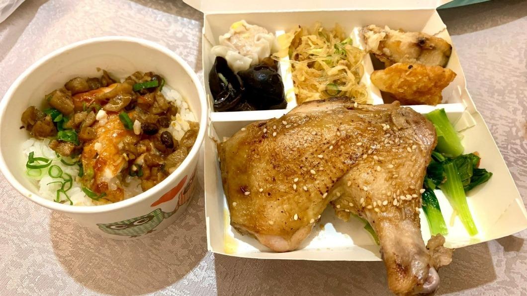 菜色相當豐盛。(圖/翻攝自四叉貓劉宇臉書)