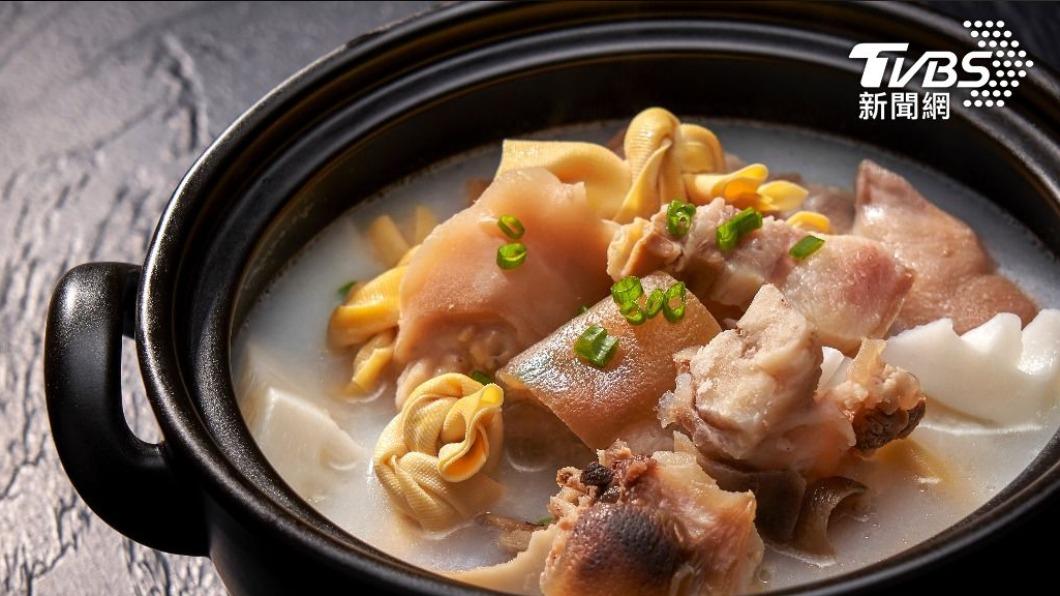 豬腳、蹄膀含膠原蛋白但脂肪高。(示意圖/shutterstock達志影像)