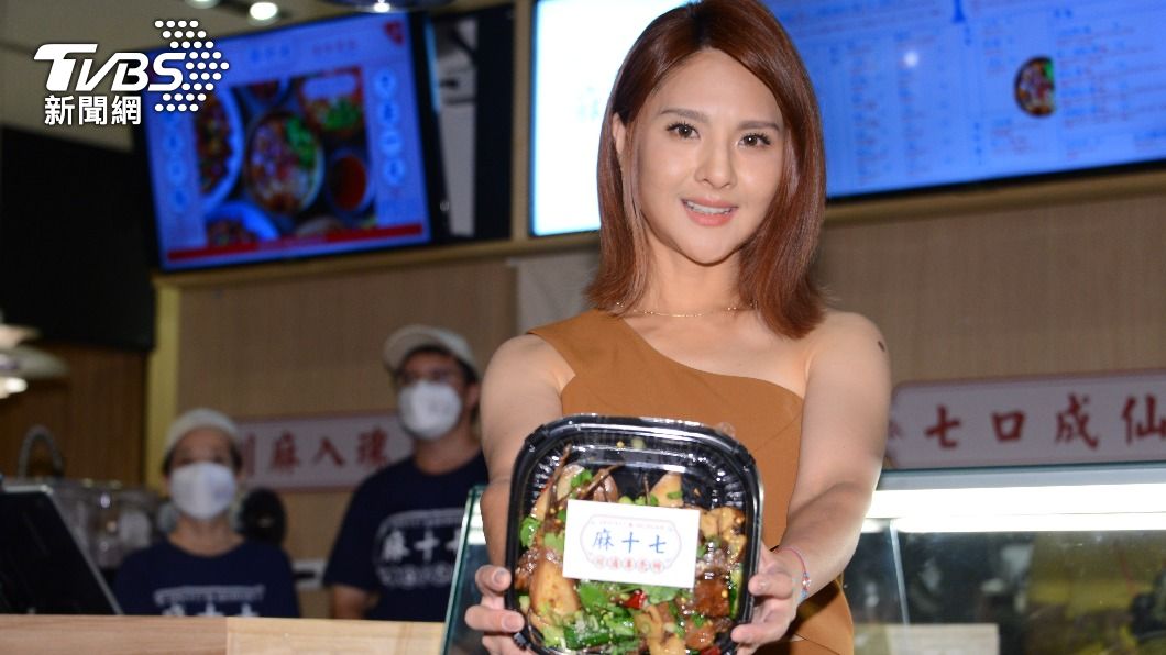 郭靜的新店開在101的美食街。(圖/許方正攝)