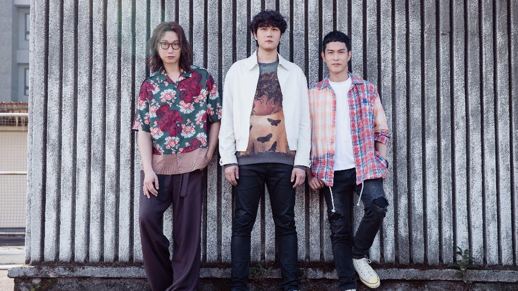 宇宙人自封「演唱會延期翹楚」 承諾粉絲:延幾次安可幾次