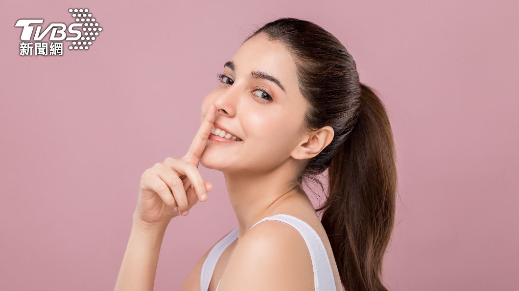 鼻子小而挺的女生較容易感到孤獨。(示意圖/shutterstock達志影像)